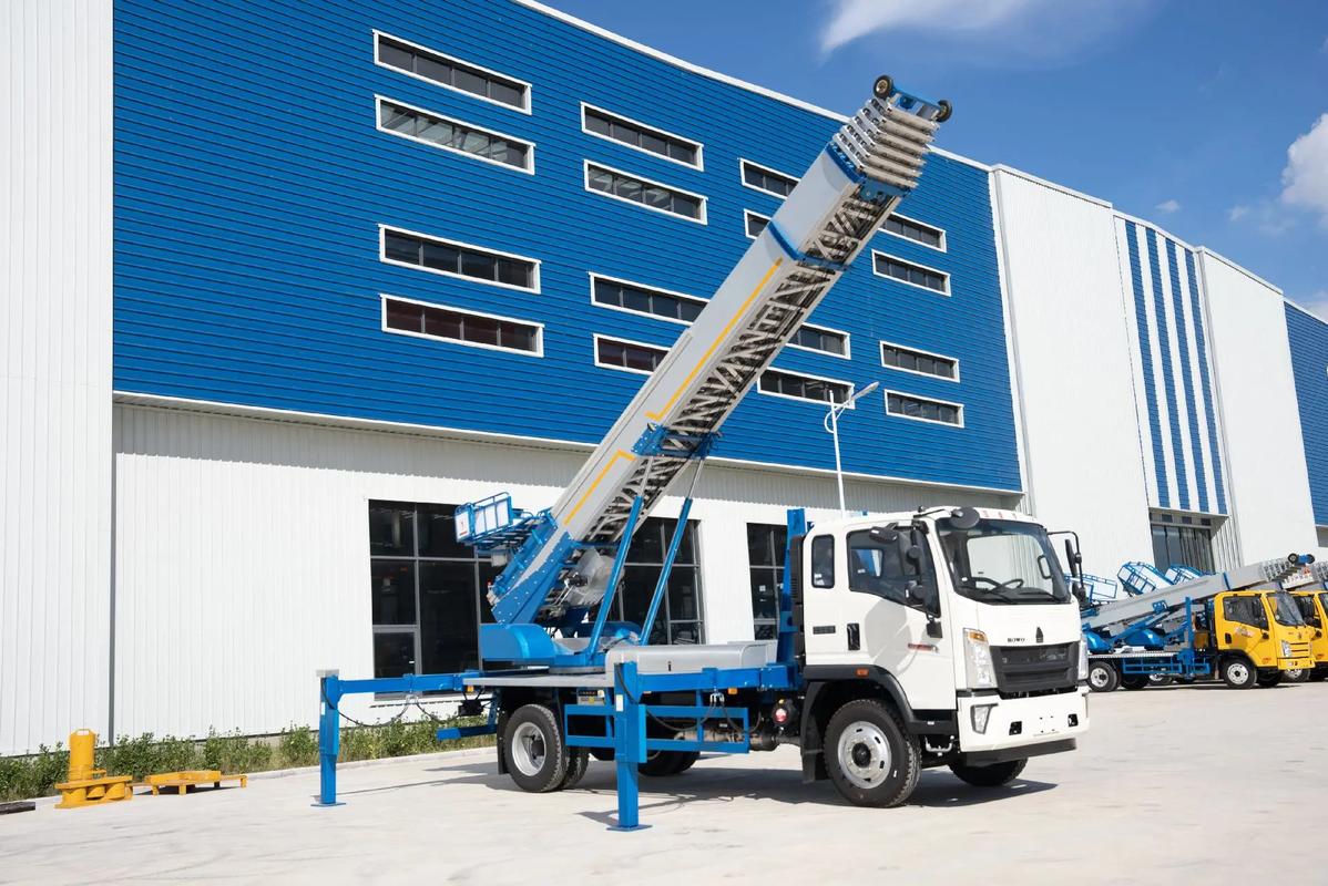 安庆小型云梯车上料车租赁多少钱