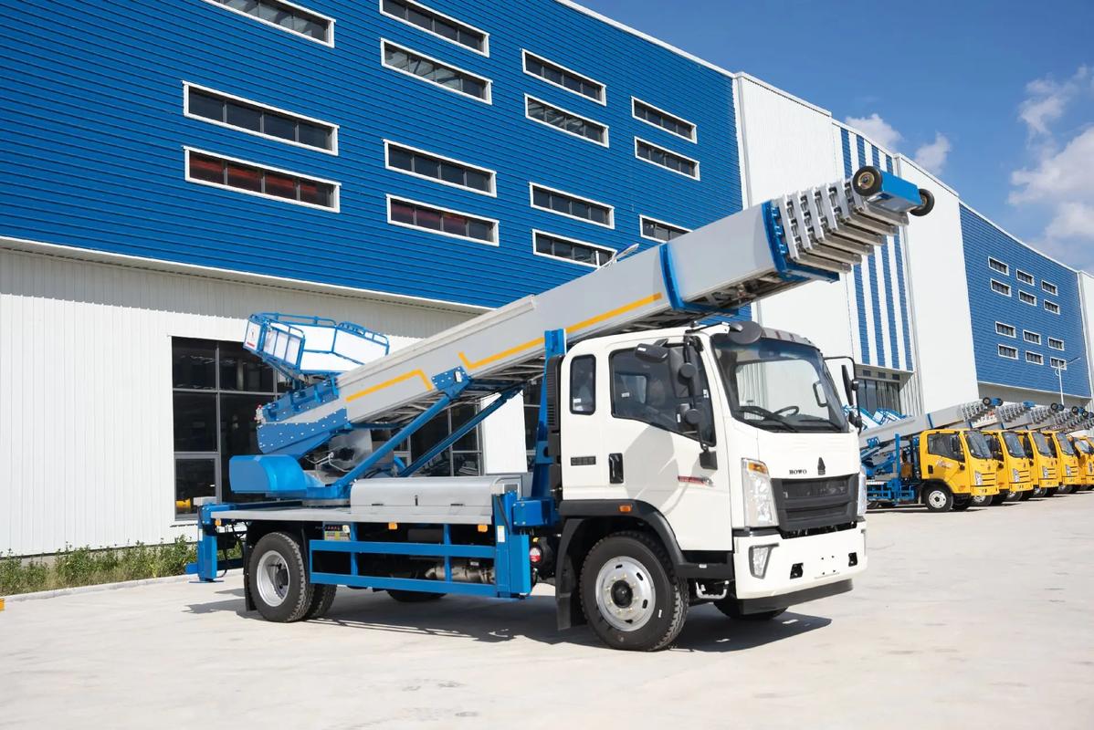 安庆出租云梯车高空作业车 建筑垃圾搬运